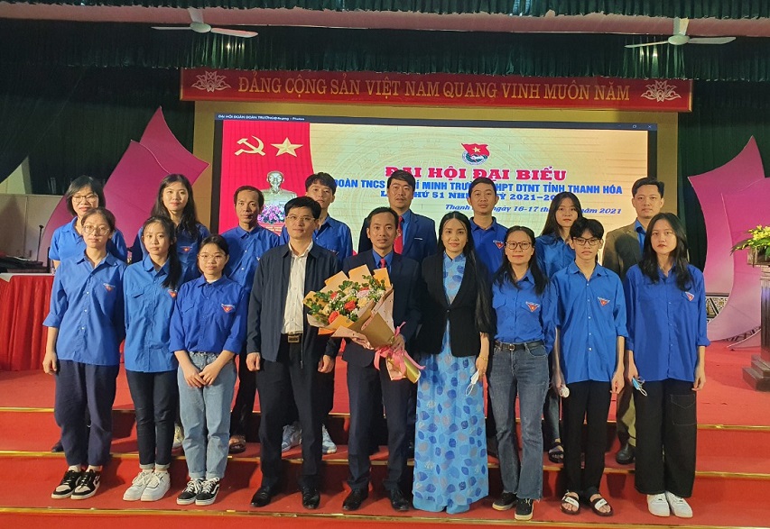 Đoàn Trường THPT chuyên Lam Sơn và Đoàn Trường THPT Dân tộc nội trú tỉnh tổ chức thành công Đại hội Đại biểu năm học 2021 - 2022 
